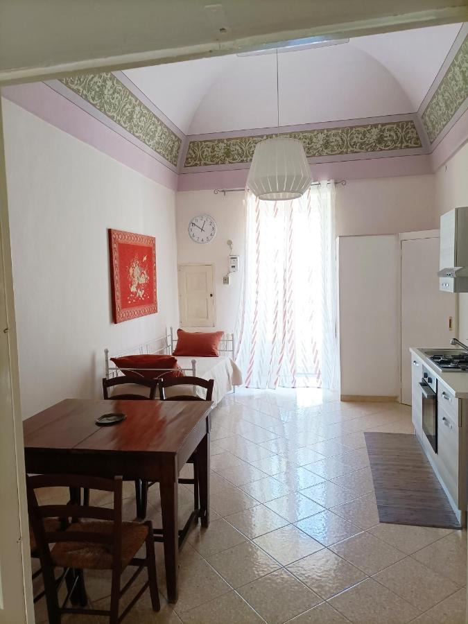 Ferienwohnung Da Zio Lello Martina Franca Exterior foto